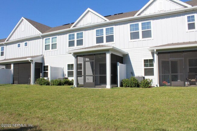 Foto del edificio - 12640 Josslyn Ln