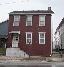 Building Photo - 228 Chambersburg St