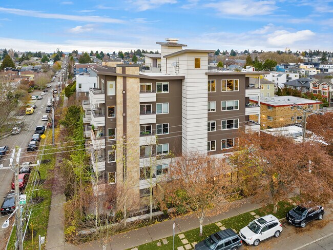 Foto del edificio - 5803 24th Ave NW