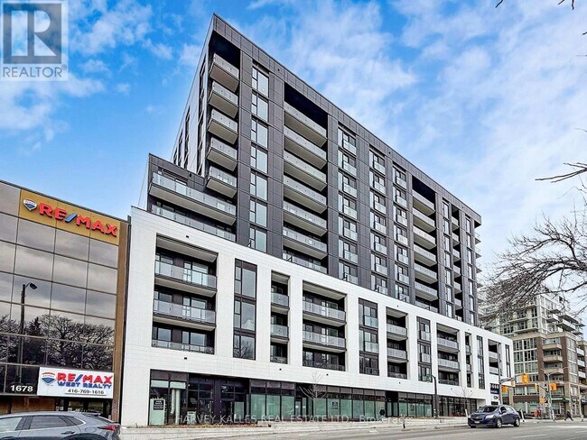 Photo du bâtiment - 1660 Bloor St W