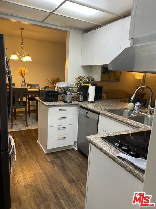 Foto del edificio - 1300 Midvale Ave