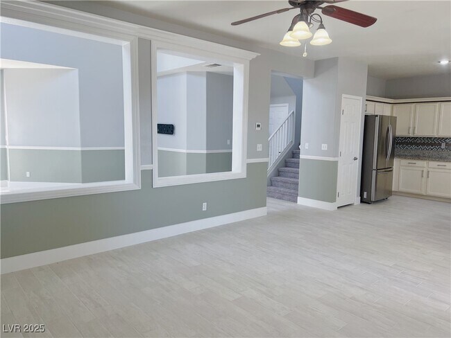 Foto del edificio - 4572 Yellow Harbor St