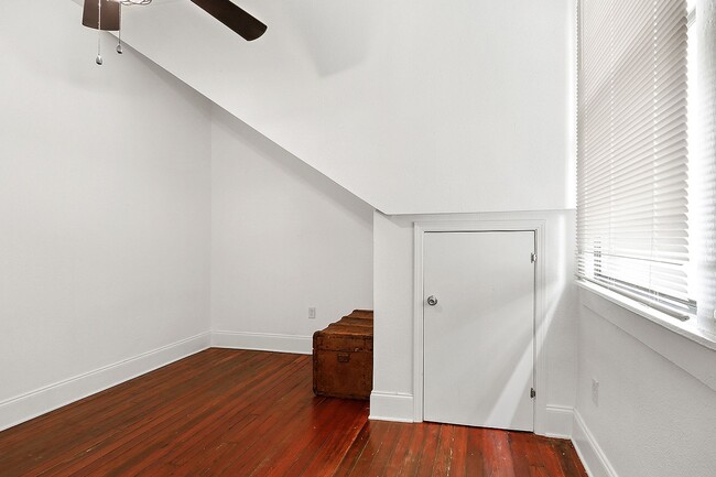 Building Photo - 2120-2122 New Orleans St.