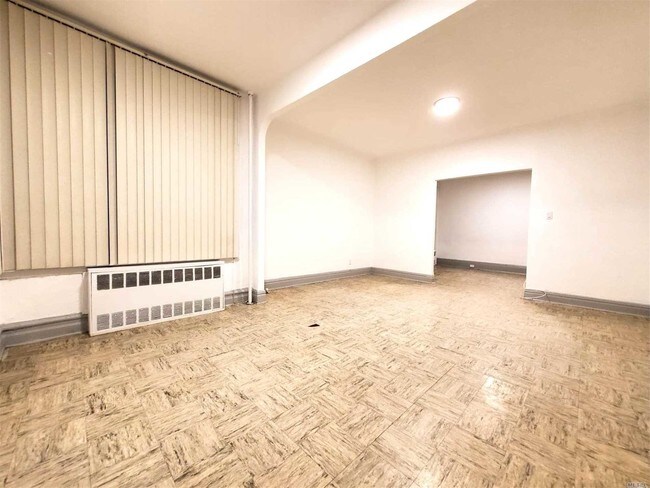 Foto del edificio - 969 E 14th St