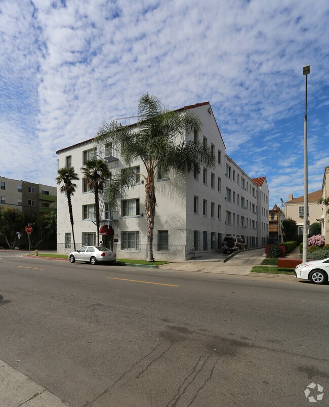 Foto del edificio - 475 S. New Hampshire Ave.