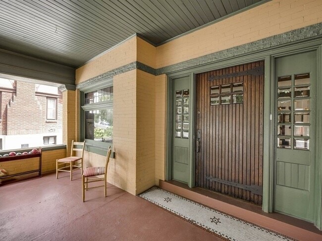 Building Photo - 161 S 1100 E