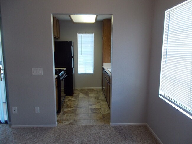 Building Photo - Terrific 2Br/2Ba upper Condo in StoneyBrook