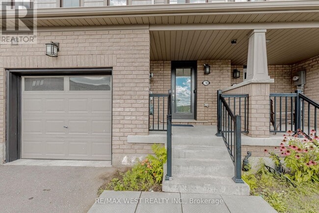 Building Photo - 74 Pagebrook Cres