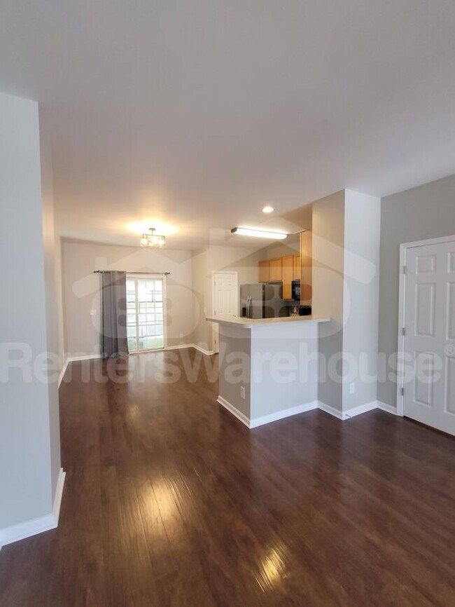 Foto del edificio - Cozy townhouse in convenient location!