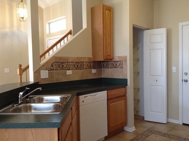 Foto del edificio - 1437 White Pine Ln