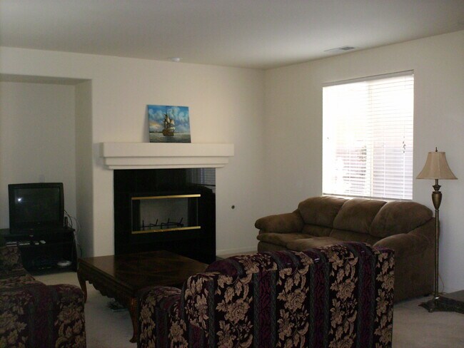 family room - 3415 Archetto Dr
