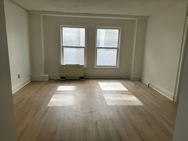Foto del interior - 111 On East