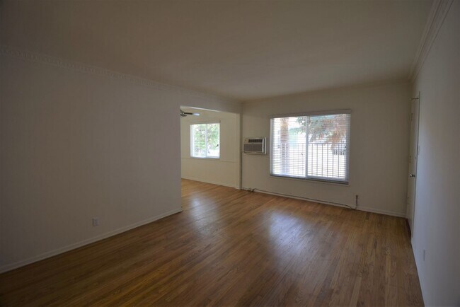 Foto del edificio - 11785 Laurelwood Dr