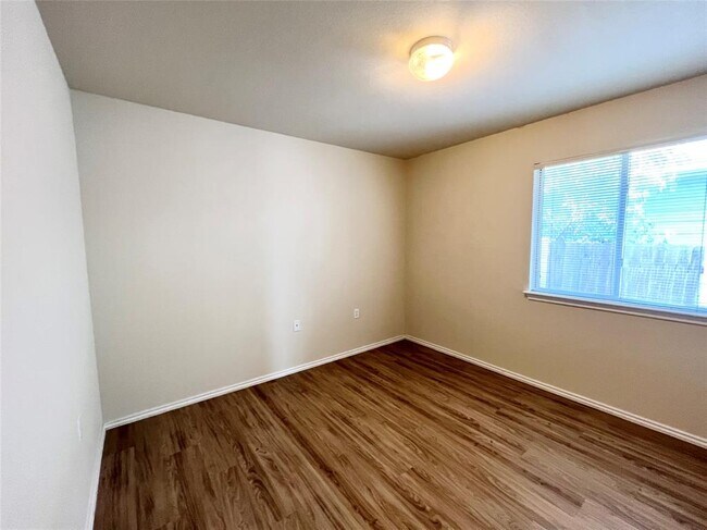 Foto del edificio - 14200 Briarcreek Loop