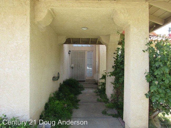 Building Photo - 4 br, 2.5 bath House - ***37908 WESLEY COURT