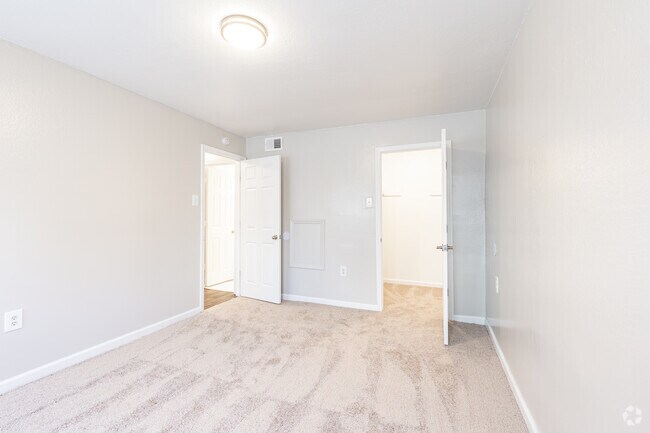 2BR, 1BA - Aubrey Apartments