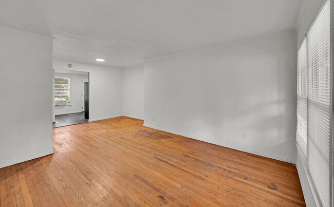Foto del edificio - 3701 Parkwood St