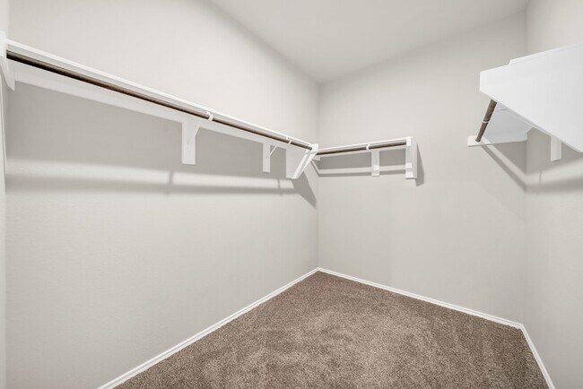 Foto del edificio - 9244 Inland Leather Ln