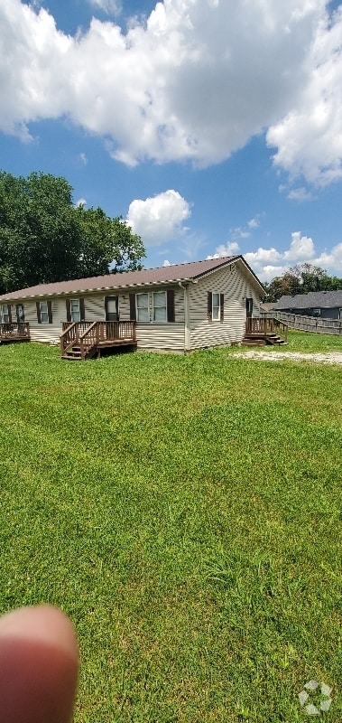 Building Photo - 105 Combs Blvd