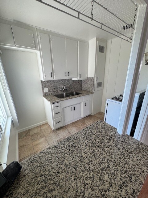 Foto del edificio - 25 Bennett Ave