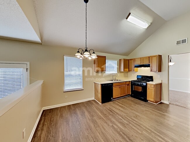 Building Photo - 104 Bellington Dr