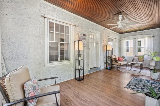 Building Photo - 4152 Deyo Ave