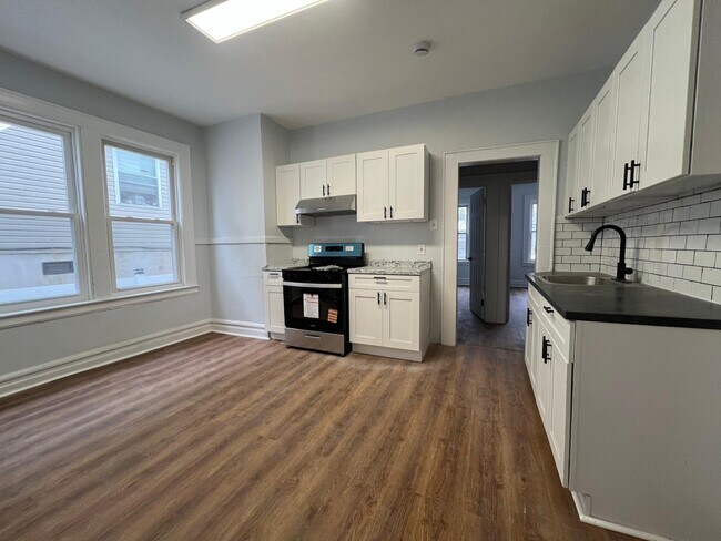 Foto del edificio - 55 Schley St