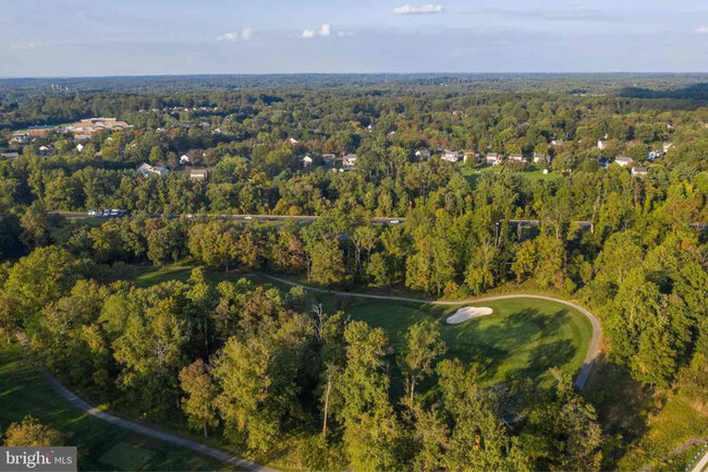 Building Photo - 10421 Resort Road