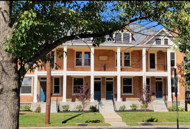 Building Photo - 4 Worthington Ave