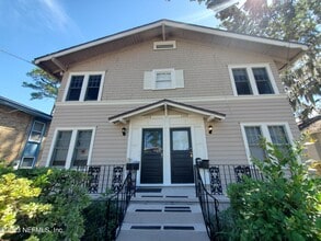 Building Photo - 3218 Herschel St