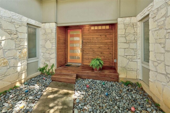 Building Photo - 11327 D-K Ranch Rd