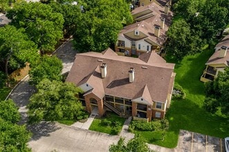 Building Photo - 8718 Mallard Reserve Dr