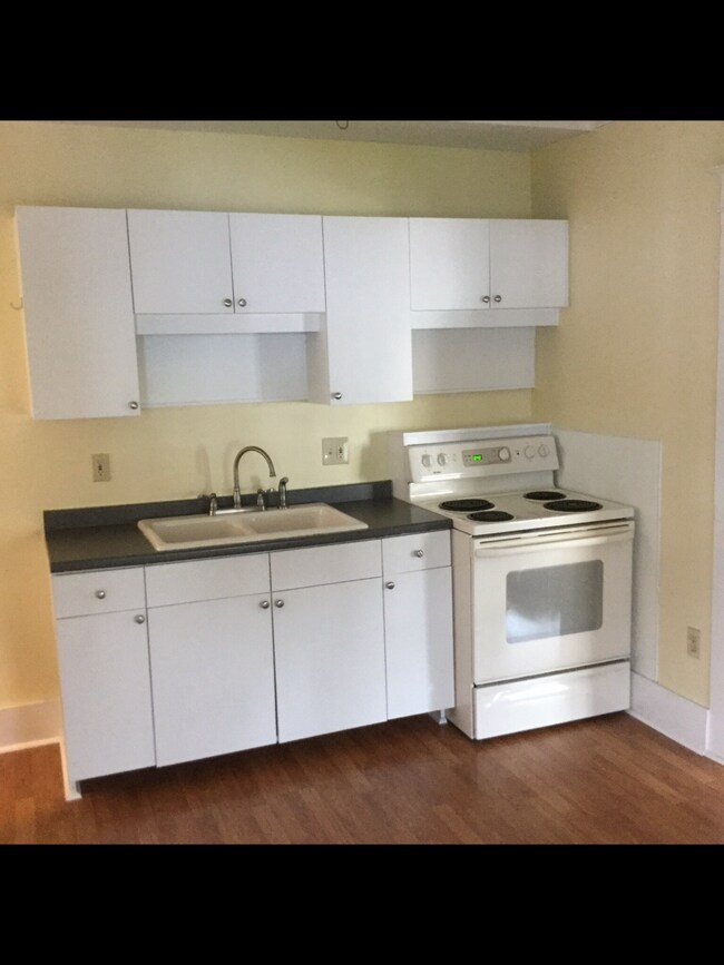 Foto del edificio - 154 Blanchard St