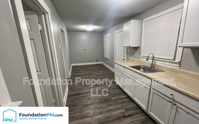 Building Photo - 444 Glankler St