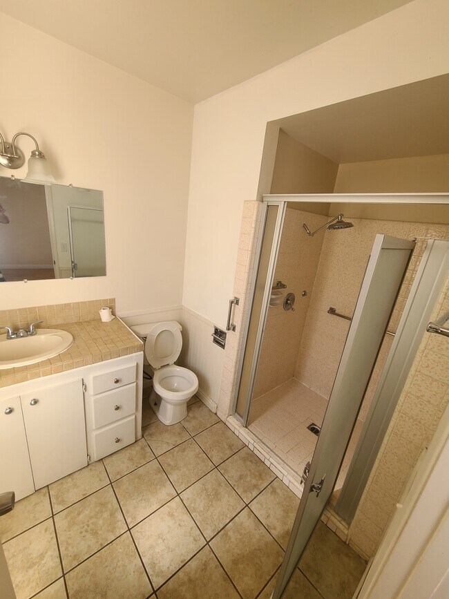 Building Photo - 40865 Camellia Dr