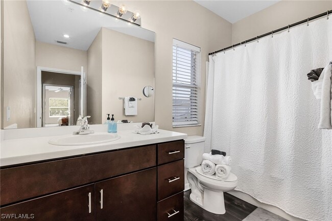 Building Photo - 16550 Bent Palms Cv