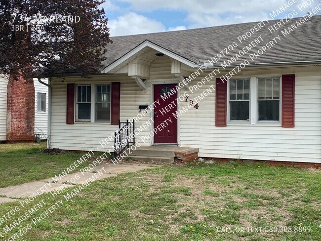 Building Photo - 3 Bedroom 1 Bathroom