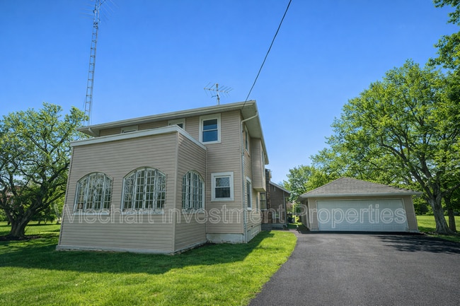 Building Photo - 1139 W Market St