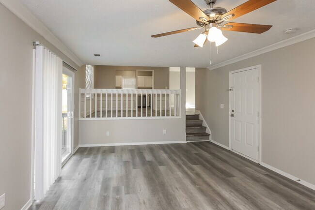 Foto del edificio - 721 Ashton Ln