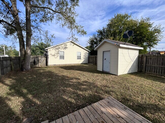 Foto del edificio - 205 Ohio Ave W