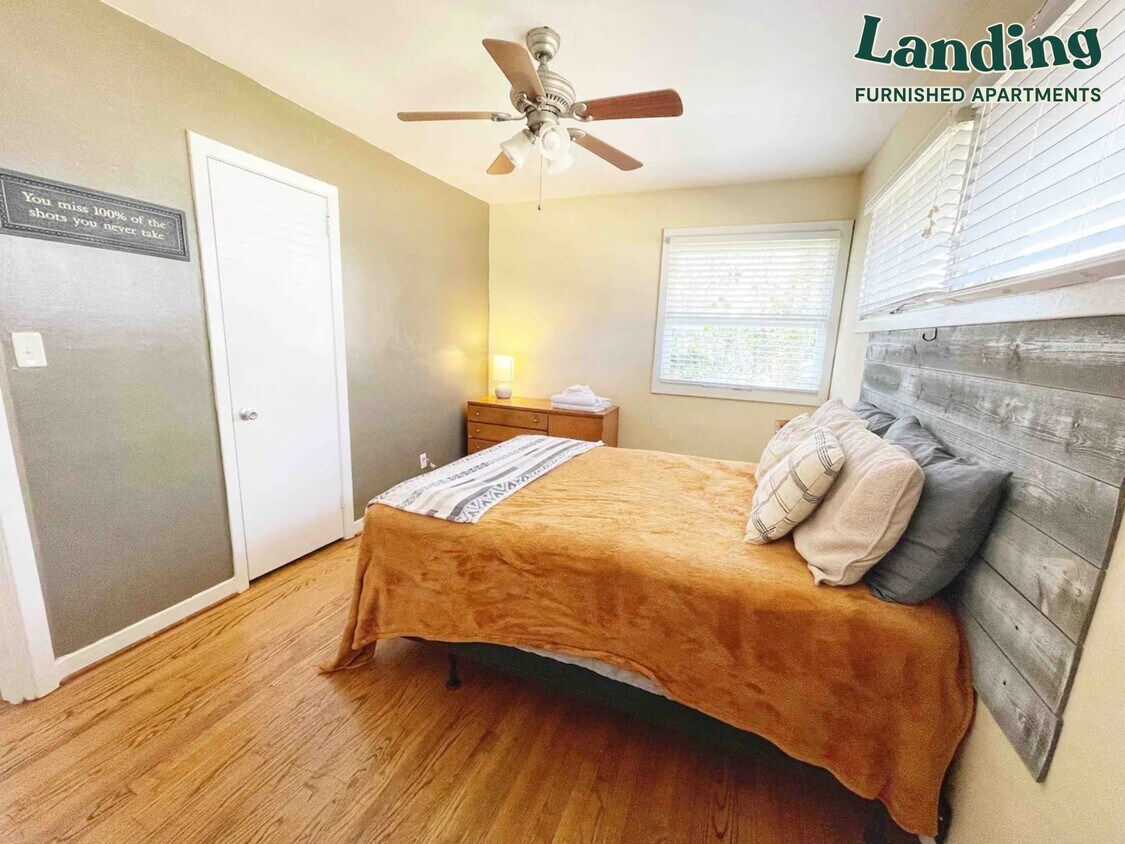 Foto principal - 5137 Scenic View Dr
