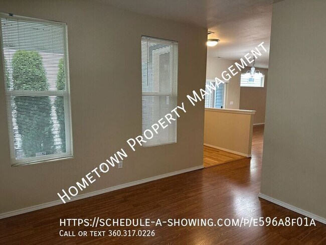 Building Photo - 4332 Freemont St NE