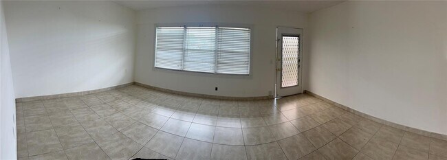 Building Photo - 1401 SW 135th Ter