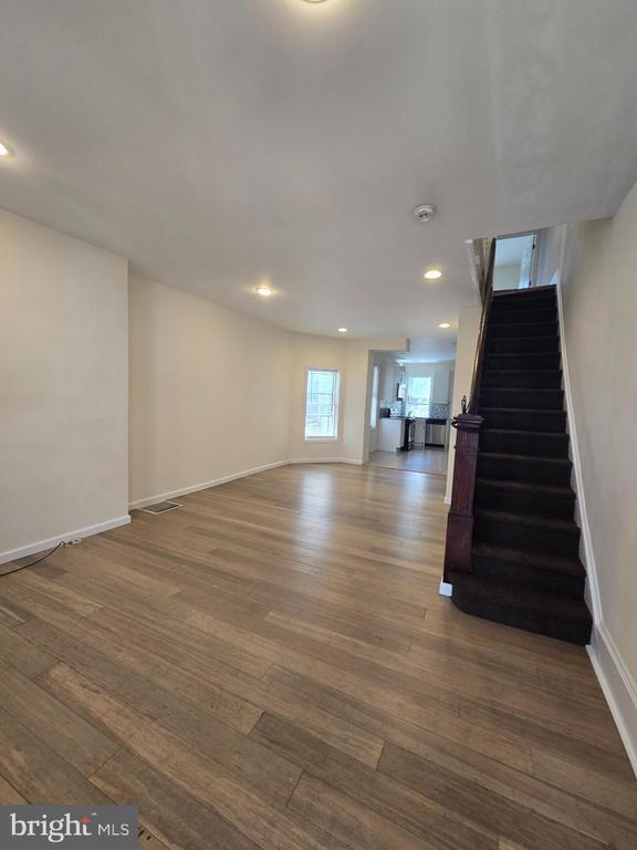 Foto del edificio - 5630 Addison St