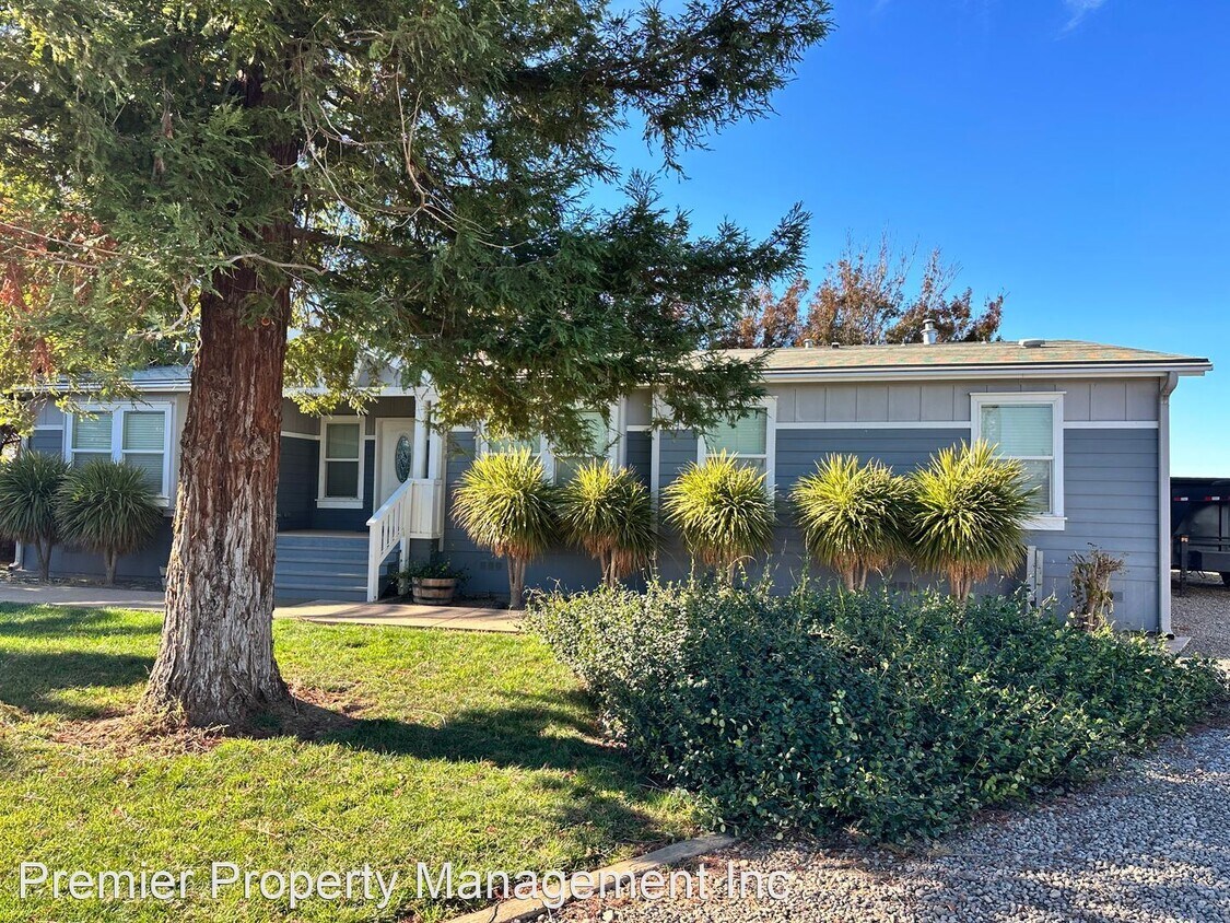 3 br, 3 bath House 15451 Cana Pine Crrek Rd House Rental in Chico