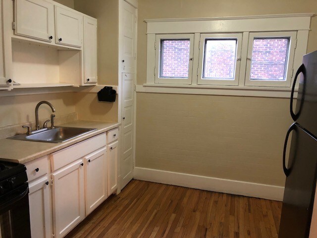 Building Photo - 102 Fairchild Pl