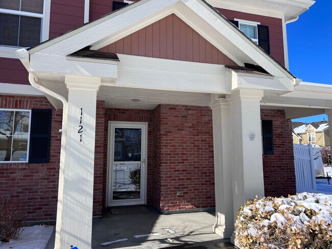 Foto del edificio - Beautiful 3 Bed/2.5 Bath End Unit Two-Leve...