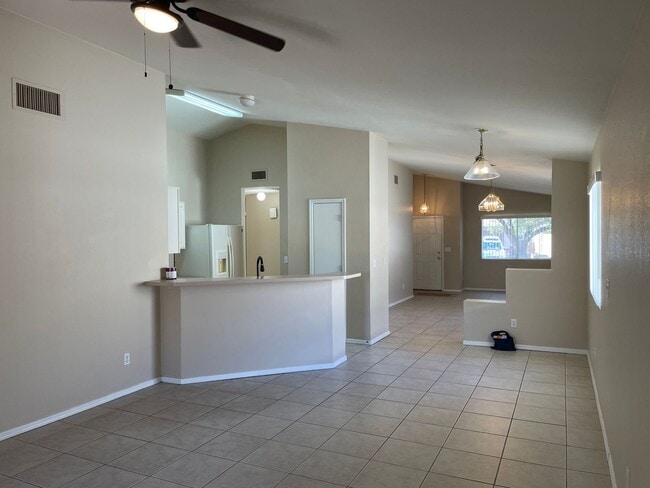 Building Photo - Freshly painted 4Bdm 2Ba Home, in a well desired location! will not last long!