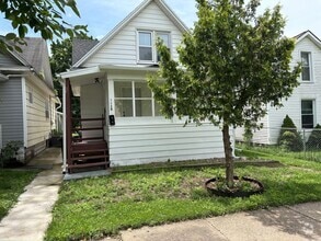 Building Photo - 1102 Hawthorne Ave