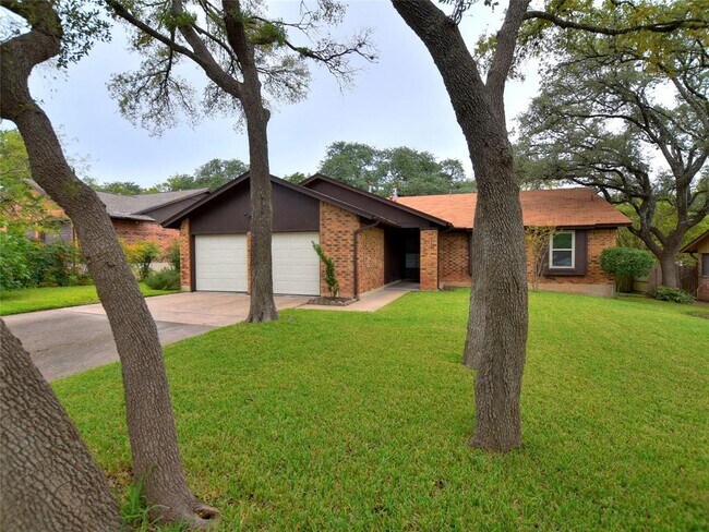 Building Photo - 1110 Gemini Dr